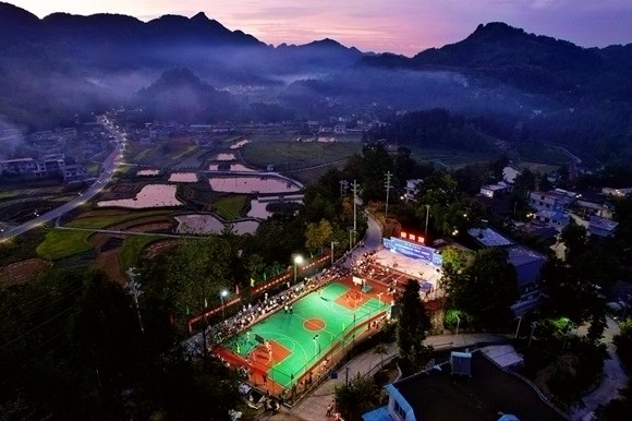 黔江：大山“村BA” 点亮乡村振兴新生活