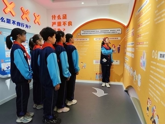 黔江濯水镇：开展《民法典》宣传 让法治走进群众心里