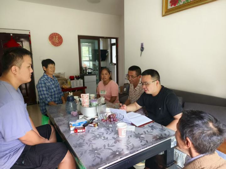 城南街道山台山社区启动首届星级文明网格、星级文明户、身边榜样评选