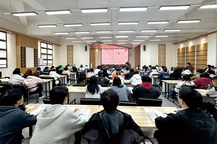 黔江区启动产业工人技能提升培训