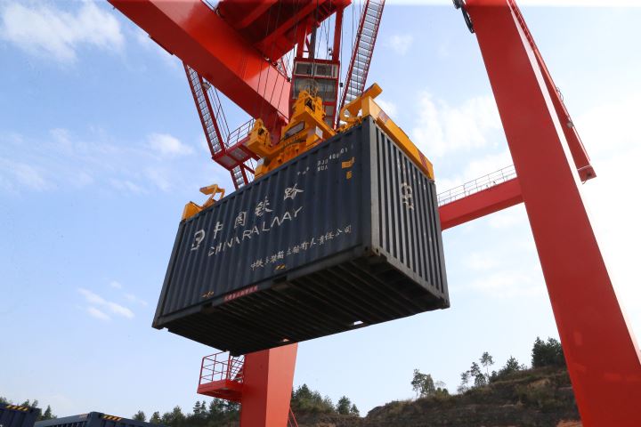 黔江与世界的联系变得紧密高效