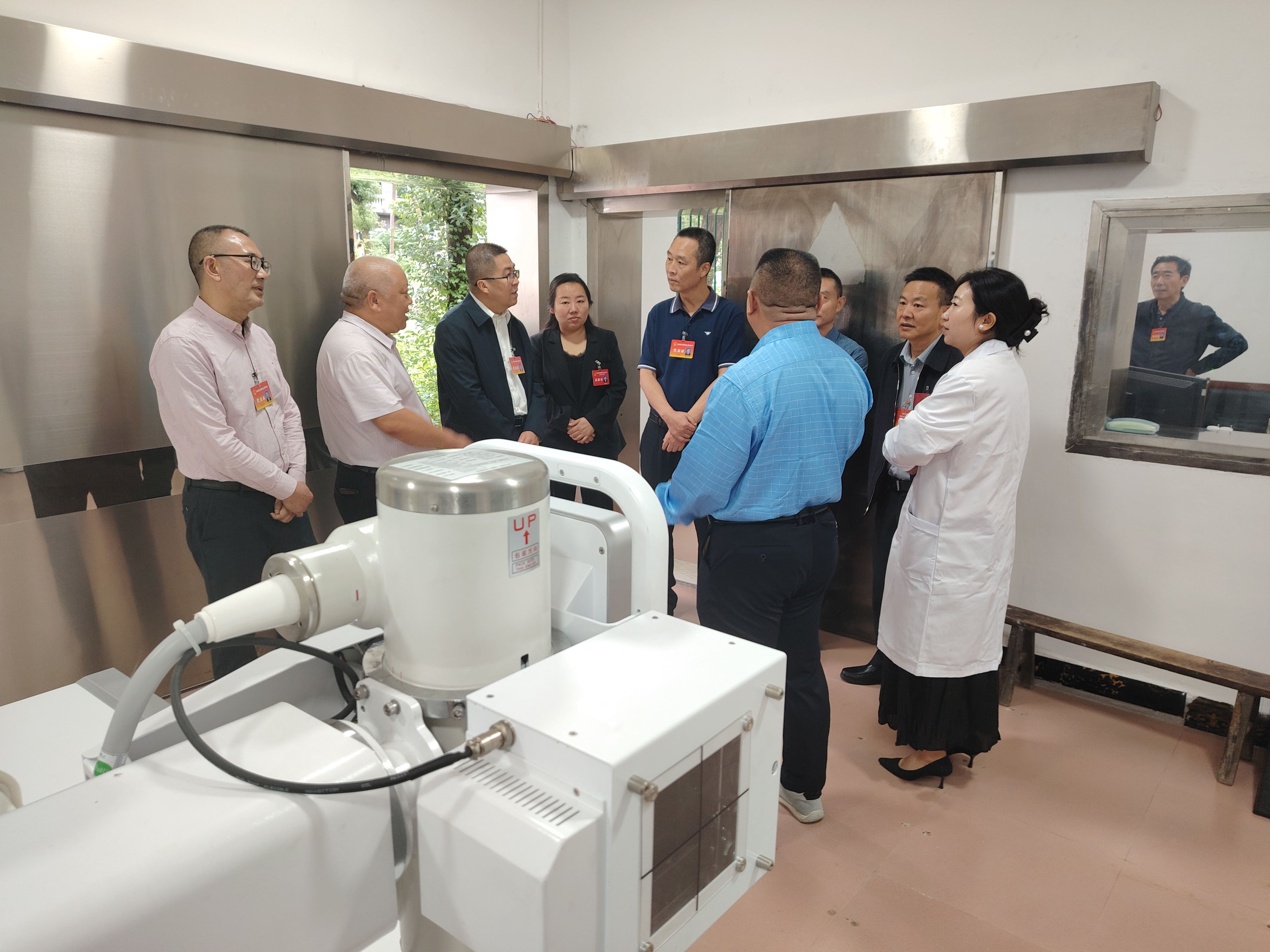 聚焦“小切口”解民忧区人大代表石会镇代表小组视察民生实事