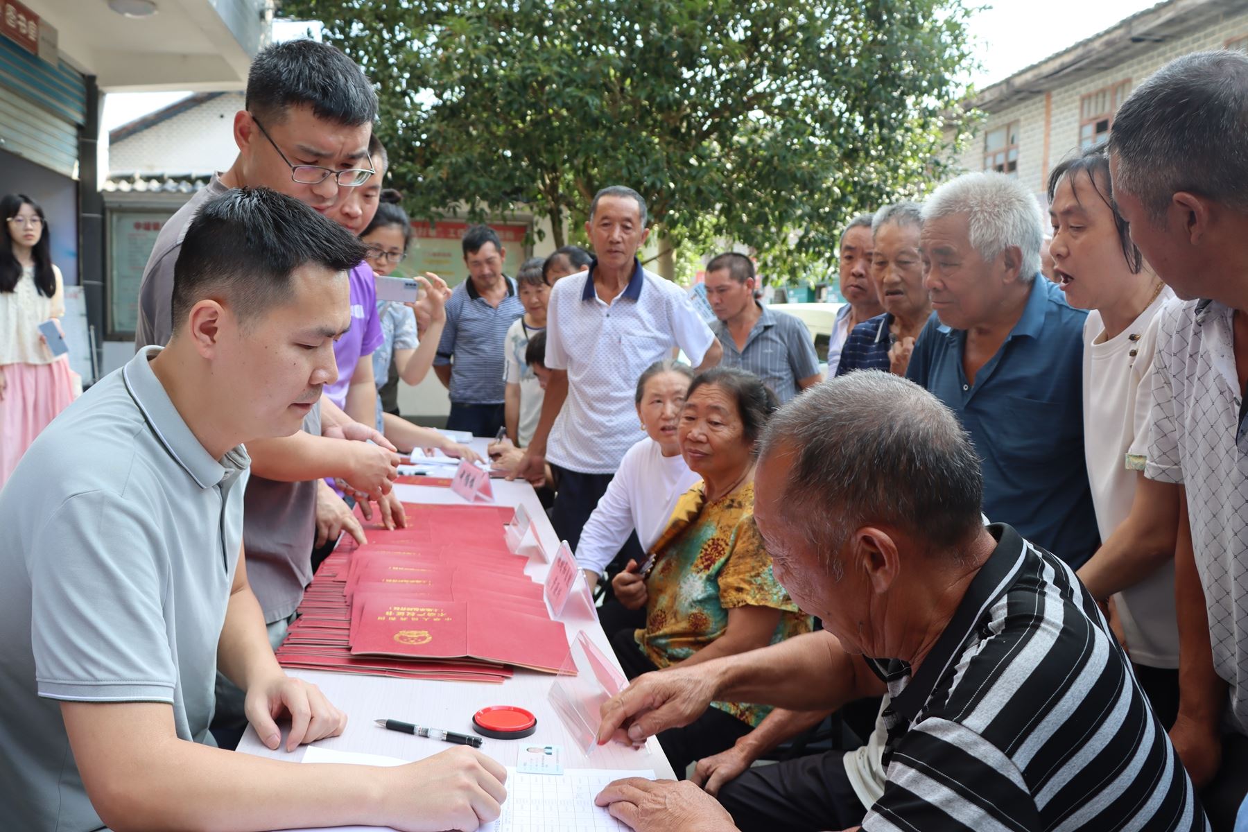 黔江区规划和自然资源局南海所：算清“三笔账”服务暖民心