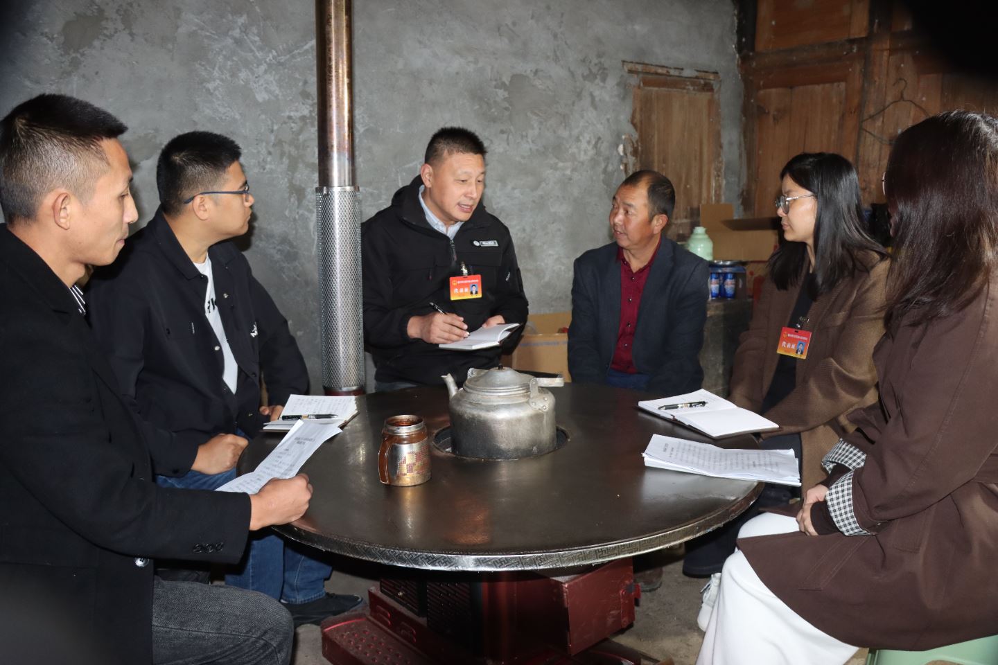 拓宽致富路铺就幸福道黔江农村公路换新颜