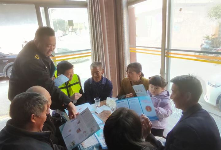 党建统领“压舱石”清廉引擎“活水来”