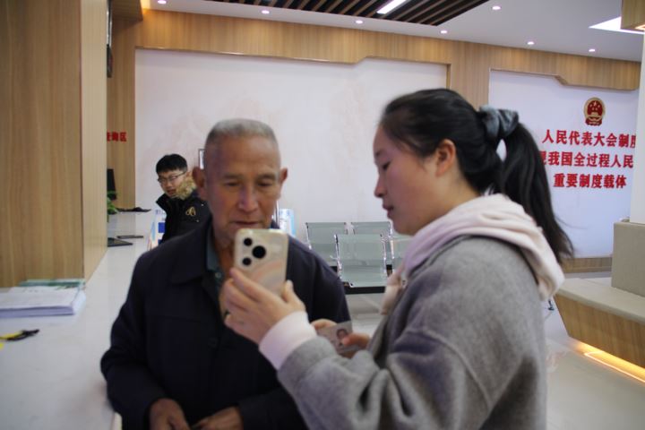 织密民生保障网托起幸福“夕阳红”